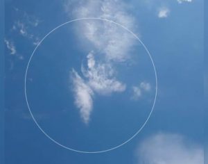 Leitora registra nuvem com formato de borboleta no céu de Londrina