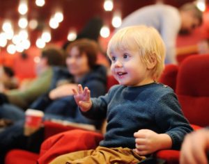 Cinema de Londrina tem sessão adaptada para bebês