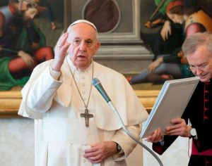Vaticano decreta perdão total dos pecados de pessoas com covid-19