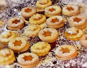 Centro de Oficinas para Mulheres oferece curso de bolacha mantecal