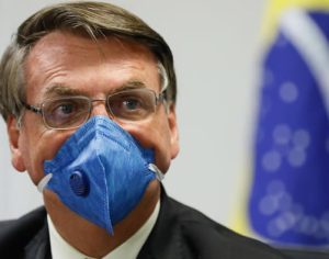 Bolsonaro chama coronavírus de gripezinha: “não vai me matar”