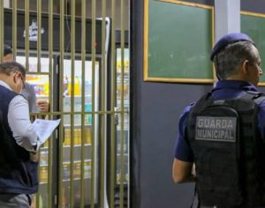 Londrina registra mais de 700 denúncias de comércios não essenciais abertos
