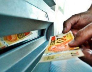 Saque em dinheiro dos R$ 600 direto da conta digital da Caixa começa hoje