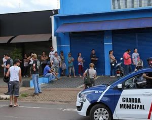Prefeitura fiscaliza mercados e lotéricas em Londrina