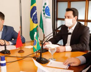 Paraná faz parceria com a China para produzir vacina contra covid-19
