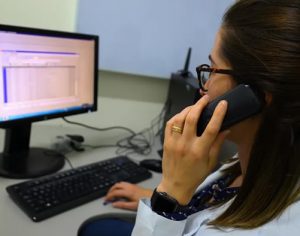 Projeto da UEL oferece atendimento psicológico para pacientes de covid