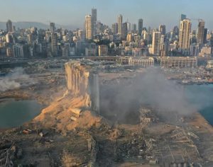 Veja a região portuária de Beirute antes e depois da explosão