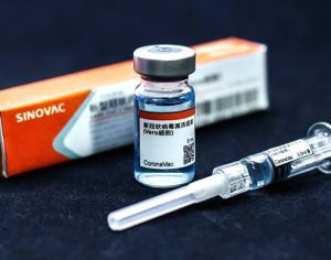 Hospital do Paraná começa testar vacina chinesa contra covid-19