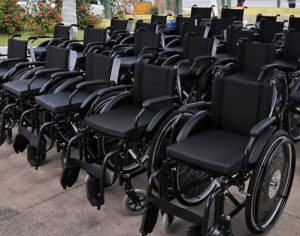 Projeto entrega 26 cadeiras de rodas em Londrina
