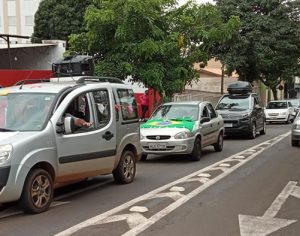 Londrina tem carreata ‘fora Bolsonaro’ e por vacinação para todos
