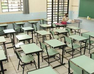 Justiça autoriza Prefeitura a suspender aulas presenciais em Londrina