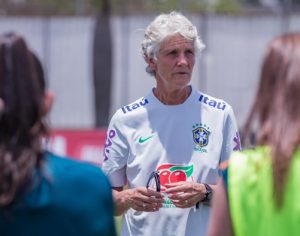 Pia anuncia 23 convocadas do Brasil para Copa Feminina; veja escalação