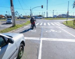 Londrina terá demarcação exclusiva para motos em ruas da cidade