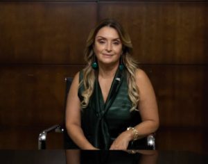 Marcia Manfrin toma posse como primeira presidente mulher da ACIL
