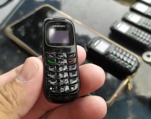Dois são presos tentando passar mini celulares na PEL em Londrina
