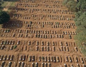 Mesmo com atraso, cartórios somam 303 mil mortes de covid ‘com CPF’
