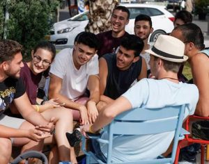 Após sucesso de vacinação, Israel abole uso de máscara nas ruas