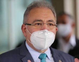 Governo adia fim de vacinação de grupos prioritários para setembro