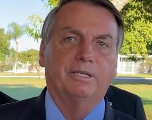 ‘Não tenho como saber o que acontece nos ministérios’, diz Bolsonaro