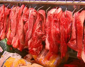 Com preço alto, consumo de carne no Brasil é o menor em 25 anos
