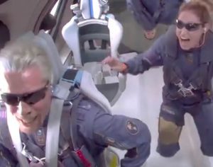 Bilionário sorteia viagem turística ao espaço; veja como participar