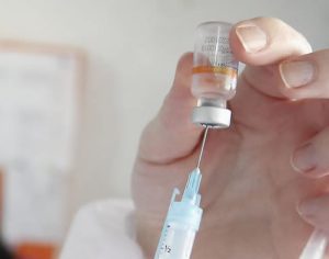 Saúde divulga novos locais de vacinação anti-covid em Londrina; confira
