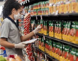 Supermercado oferece 152 vagas de emprego em Londrina; confira