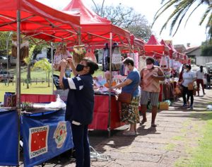 Economia Solidária realiza feira natalina na Prefeitura e no Calçadão