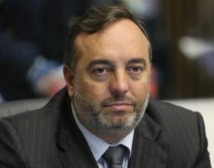 Ratinho nomeia ex-deputado cassado como chefe na Secretaria da Mulher e Igualdade Racial