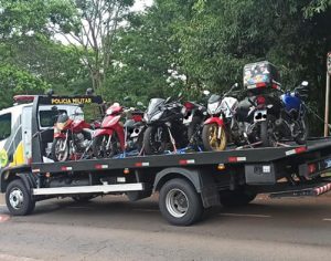 Blitz recolhe 20 motos com irregularidades em Londrina