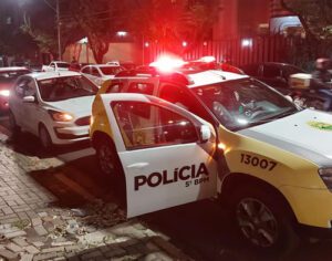 AIFU fecha estabelecimento e faz 15 autuações no Centro de Londrina