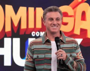 Domingão tem mais audiência com Luciano Huck do que com Faustão