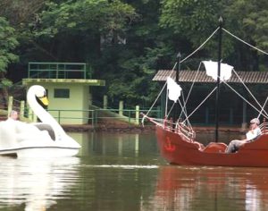 Lago Igapó contará com 12 pedalinhos nos modelos de cisne e caravela
