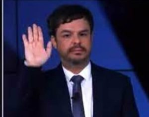 Adrilles é demitido da Jovem Pan após fazer gesto associado ao nazismo