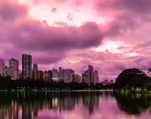 Combinação perfeita: Um céu incrível e o Lago Igapó