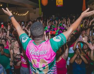 Samba da Madrugada traz de volta a Bateria da Mangueira para Londrina