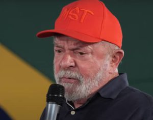 Em Londrina, Lula diz que Bolsonaro não deu uma palavra de afeto na pandemia