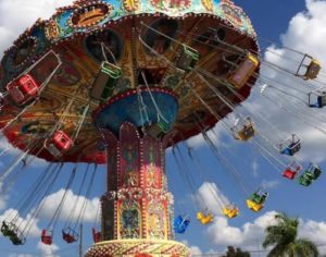 Shopping de Londrina recebe parque de diversões; confira