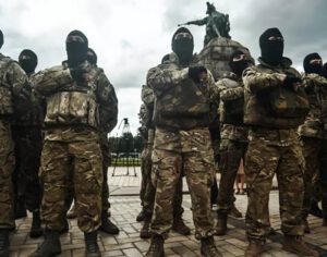 Rússia acusa ‘nazistas’ da Ucrânia de matar civis que se recusam a lutar