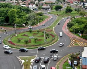 Interdição na rotatória da Av. Maringá continua neste domingo