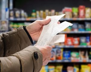 Brasil: Inflação cresce 1,06% em abril, maior alta no mês desde 1996