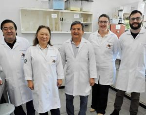 Estudo inédito da UEL monitora bactérias resistentes no frango