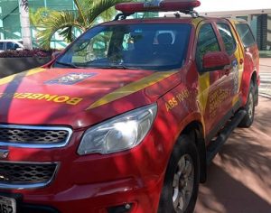 Shopping local recebe exposição com viaturas e materiais dos Bombeiros