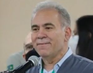 Em Londrina, ministro da Saúde critica máscaras e chama medida de ‘inútil’