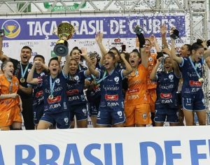 Londrina é campeão da Taça Brasil de futsal feminino