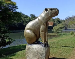 Parque Arthur Thomas tem enquete para escolher nome de monumento