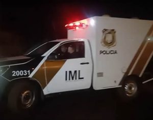 Pedestre morre após ser atingido por carro e caminhão em Londrina