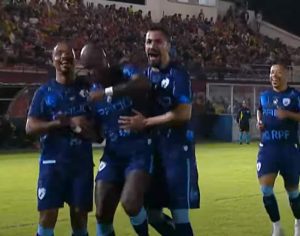 Londrina vence o Brusque fora de casa; assista aos melhores momentos