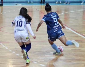 Londrina é derrotado pelo Cascavel no jogo de ida da semifinal