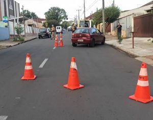 Fiscalização de trânsito recolhe 32 veículos irregulares em Londrina